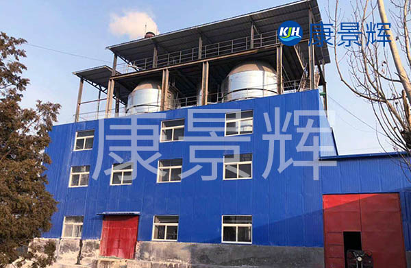 三效蒸發(fā)器、MVR蒸發(fā)器各有各的好處，選擇哪種處理方案，要讓廠家來(lái)根據(jù)廢水處理情況來(lái)選擇處理方案。